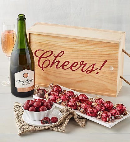 "Cheers" Sparkling Wine Gift Box 